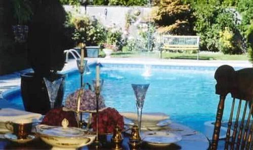 The Stone Hedge Bed And Breakfast Richmond Ngoại thất bức ảnh