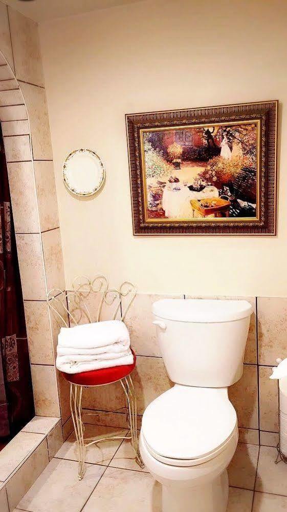 The Stone Hedge Bed And Breakfast Richmond Ngoại thất bức ảnh